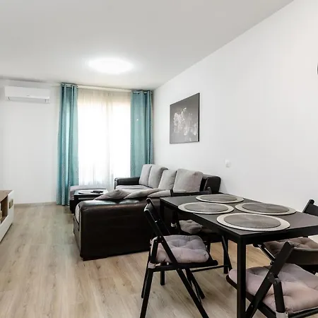 Cozy And Functional Business One-bedroom Апартаменты София