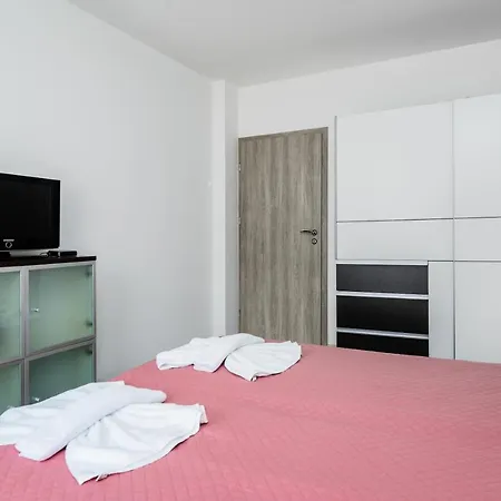 Апартаменты Cozy And Functional Business One-bedroom София