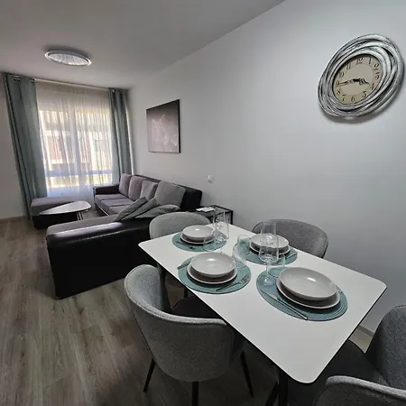 Cozy And Functional Business One-bedroom Апартаменты *